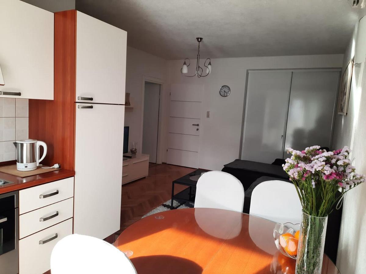 Apartments Rose Loboja Makarska Eksteriør billede
