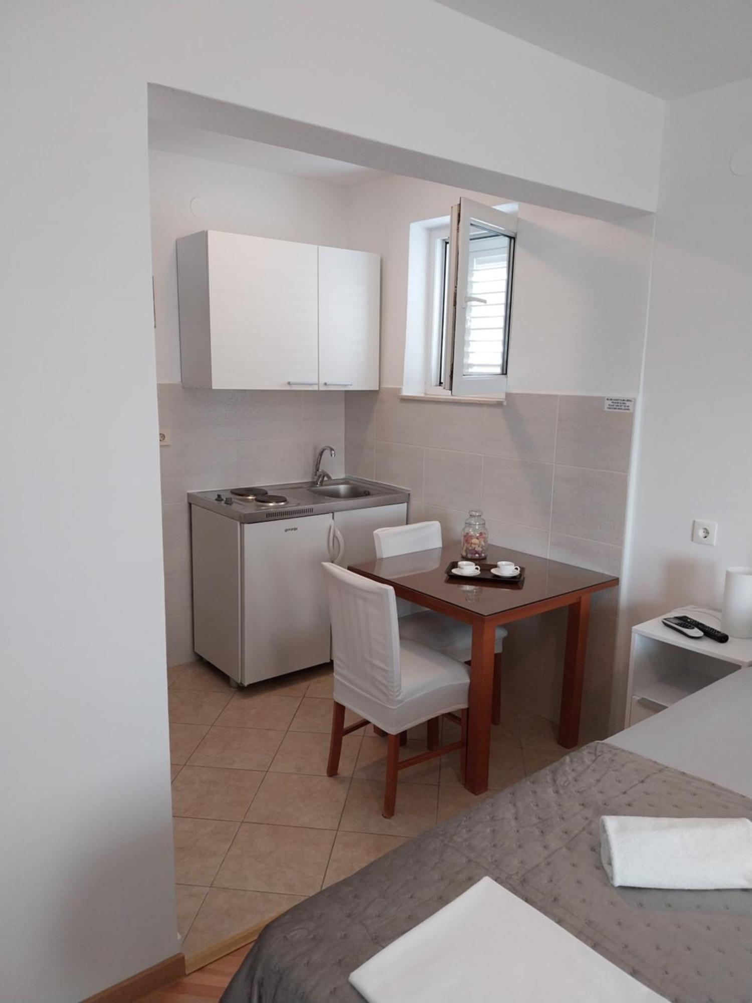 Apartments Rose Loboja Makarska Eksteriør billede
