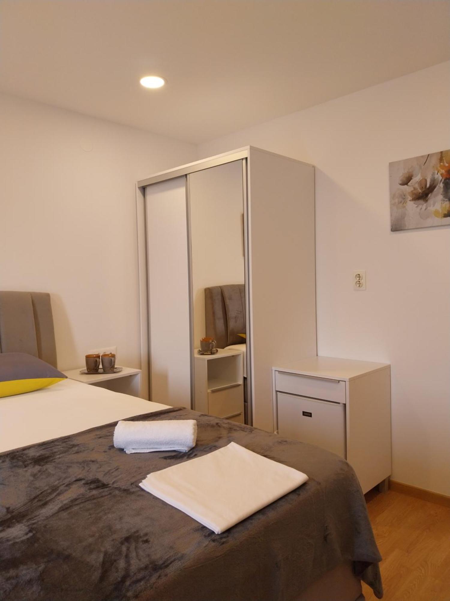 Apartments Rose Loboja Makarska Eksteriør billede